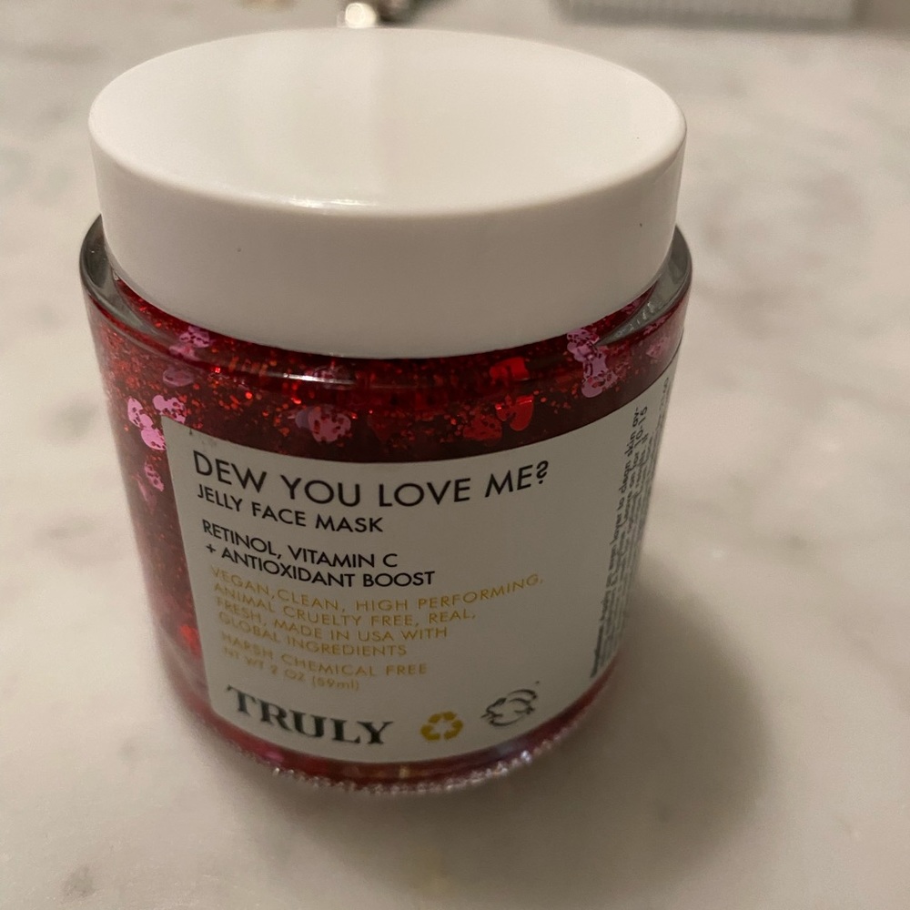 Truly Dew You Love Me jelly face mask, brand new